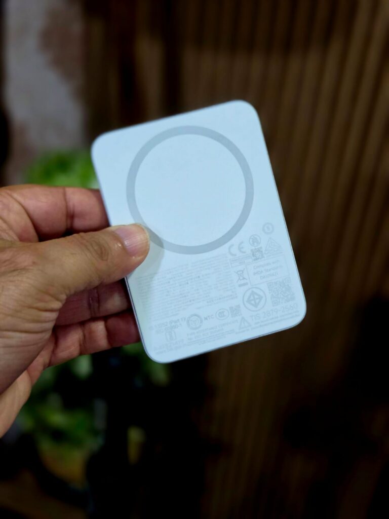 Xiaomi Ultrathin Magnetic Power Bank 5000 15W back
