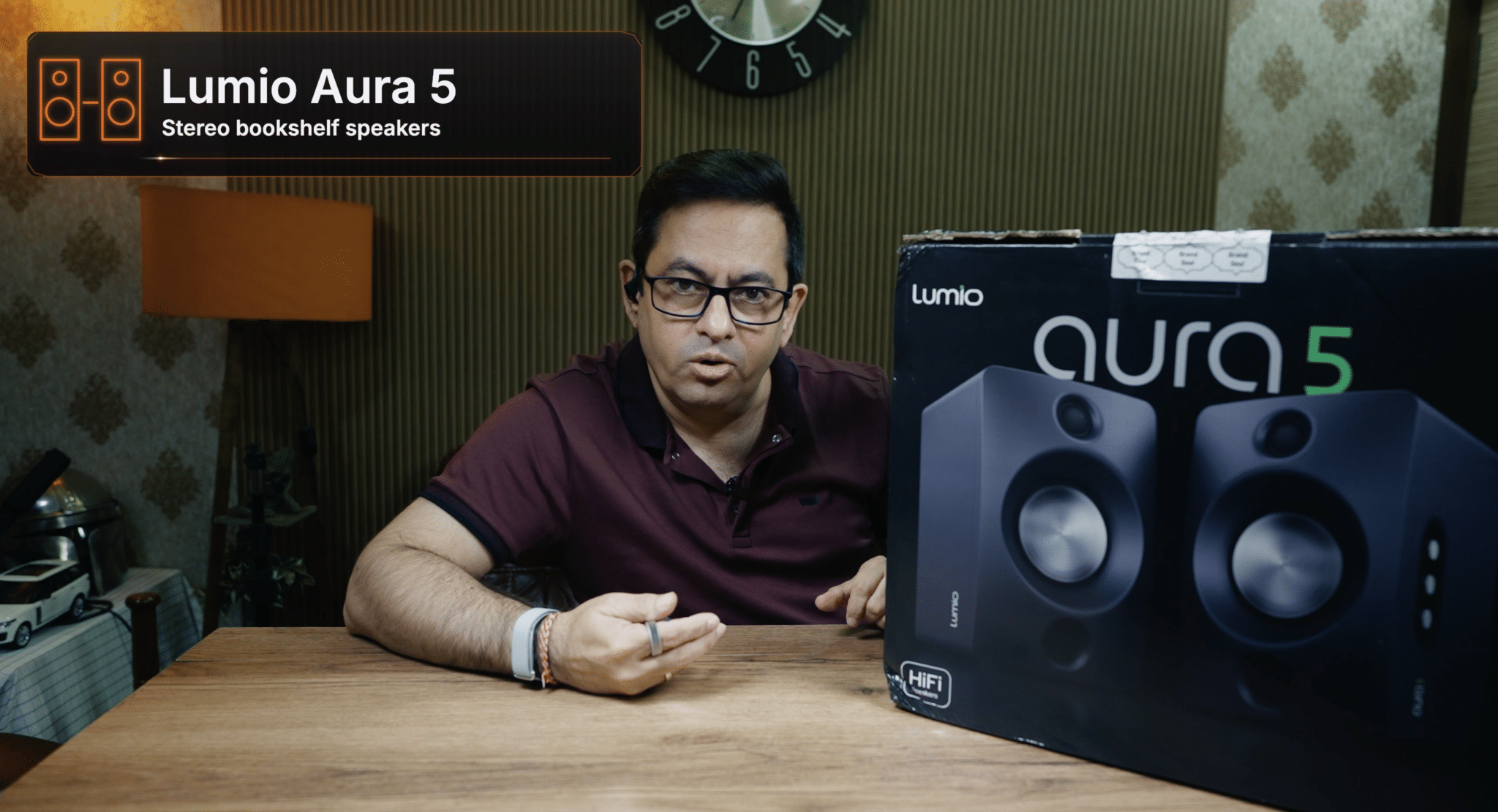 Lumio Aura 5 bookshelf speakers with laptop