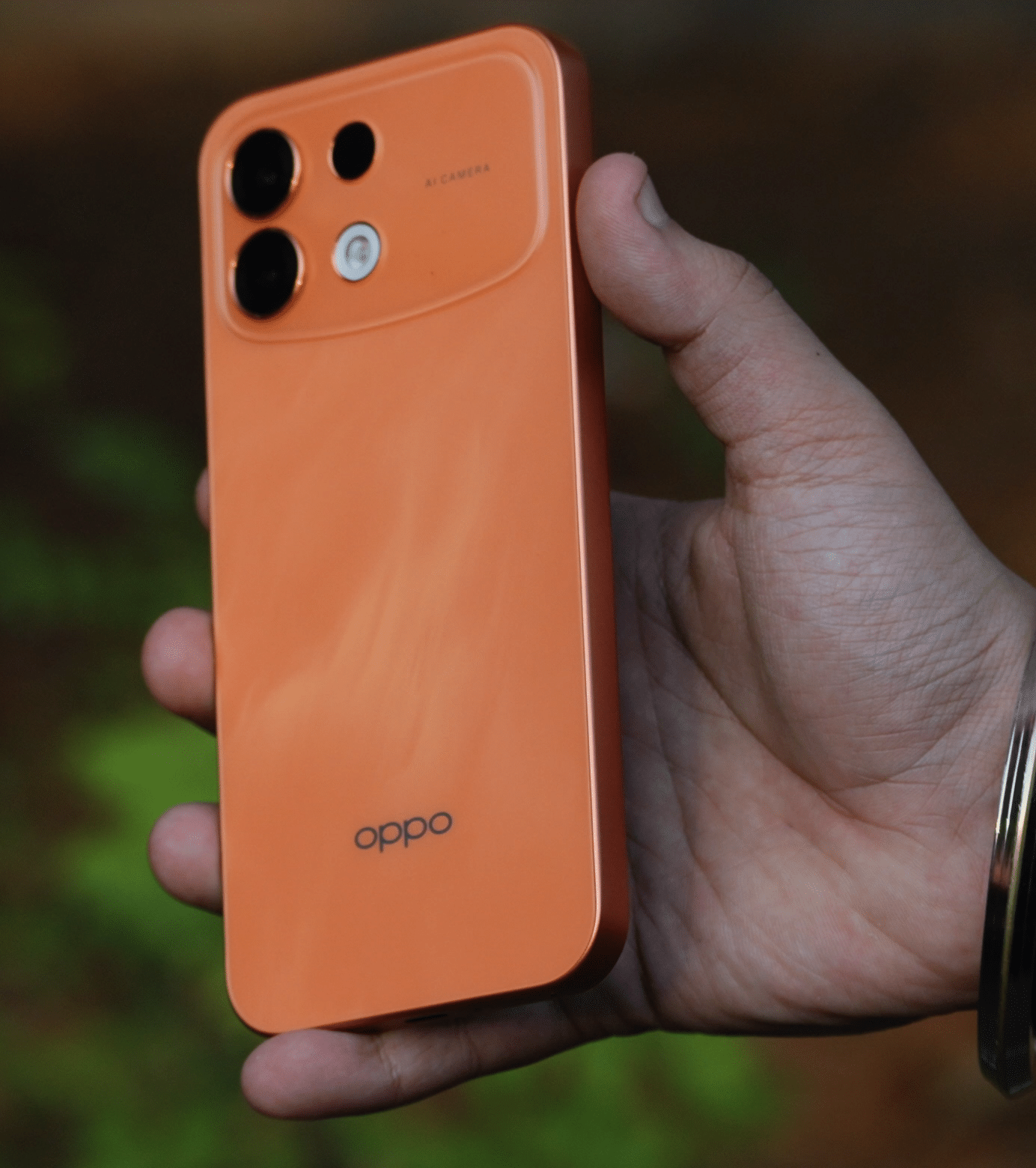 OPPO F35 Pro 5G orange camera island and rear design